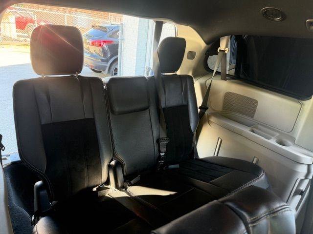 Used 2018 Dodge Grand Caravan SXT FWD image 13