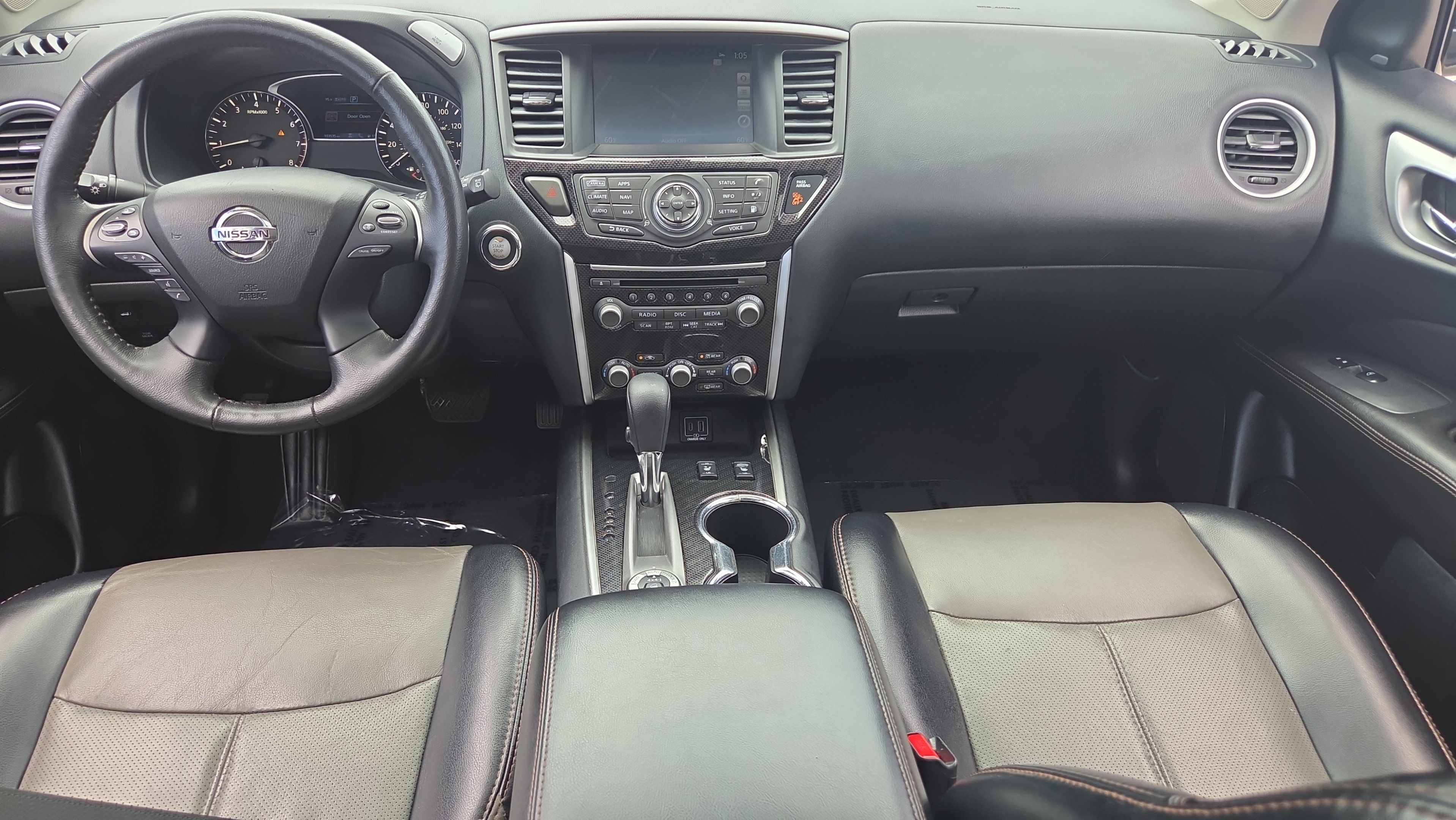 Used 2020 Nissan Pathfinder SL AWD/4WD image 13