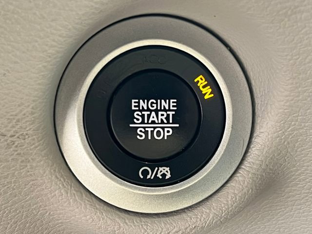 Used 2017 Chrysler Pacifica Touring image 8