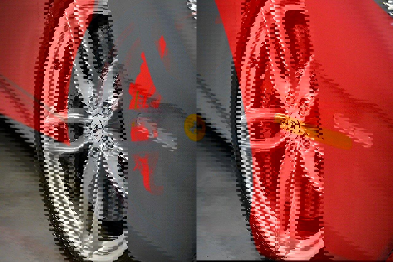 Used 2017 Ferrari 488 Spider RWD image 4