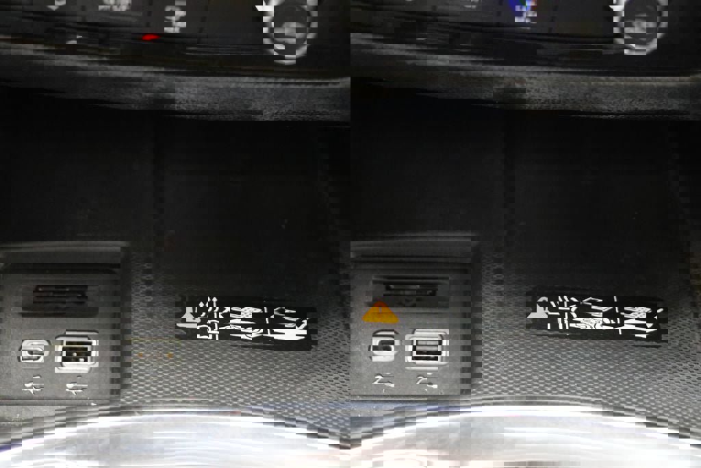 Used 2023 Buick Enclave Essence w/ Experience Buick Package image 26