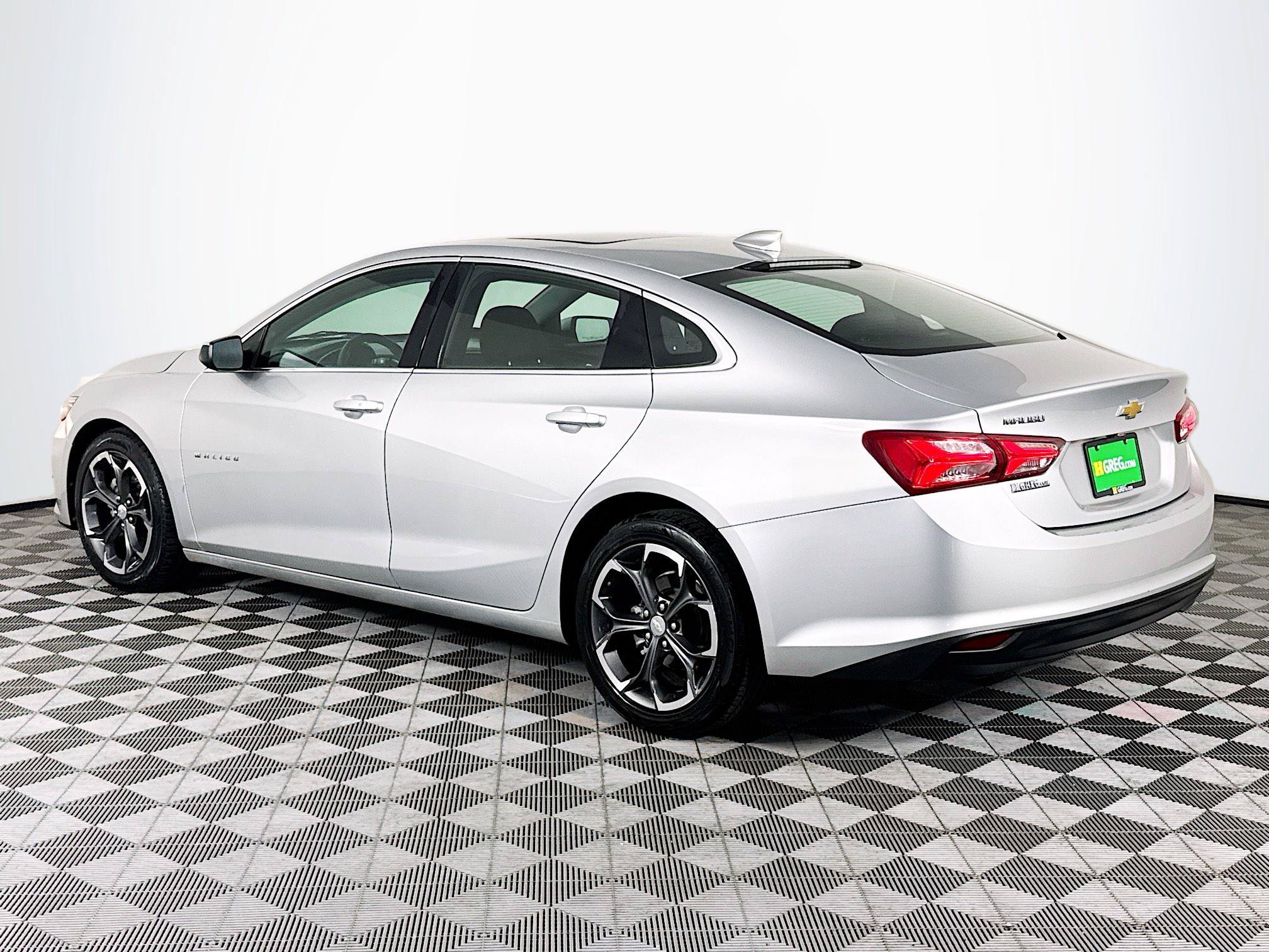 Used 2022 Chevrolet Malibu LT FWD image 6