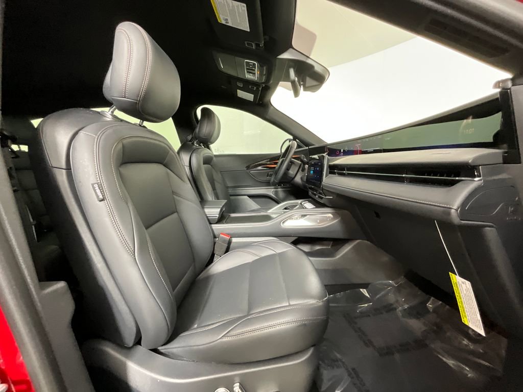 Used 2025 Lincoln Nautilus Premier w/ Jet Appearance Package image 20