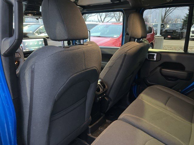Used 2024 Jeep Wrangler Willys image 21