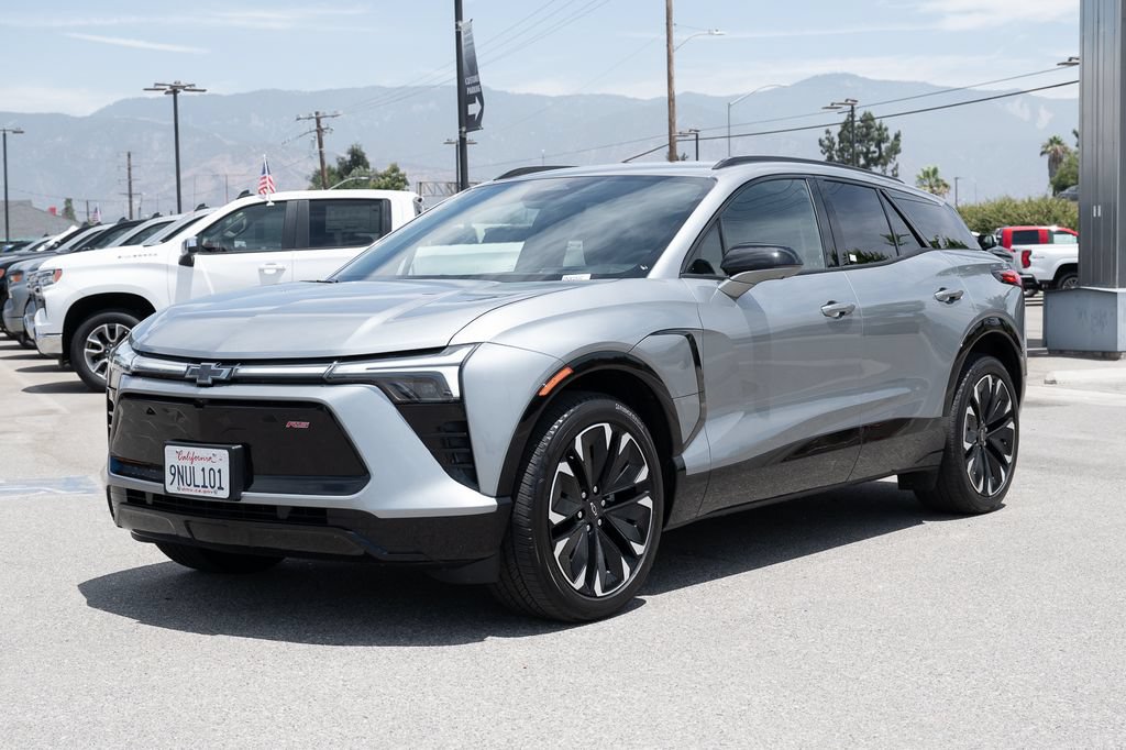 Used 2024 Chevrolet Blazer EV RS RWD image 8