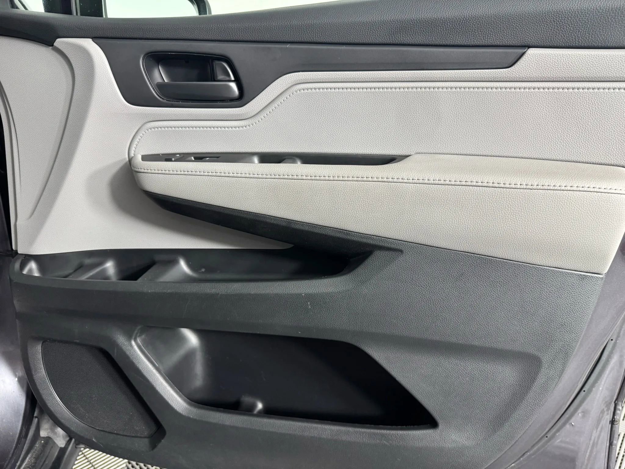 Used 2018 Honda Odyssey EX-L image 41