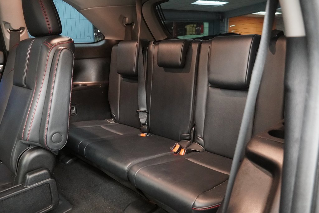Used 2019 Toyota Highlander SE image 24