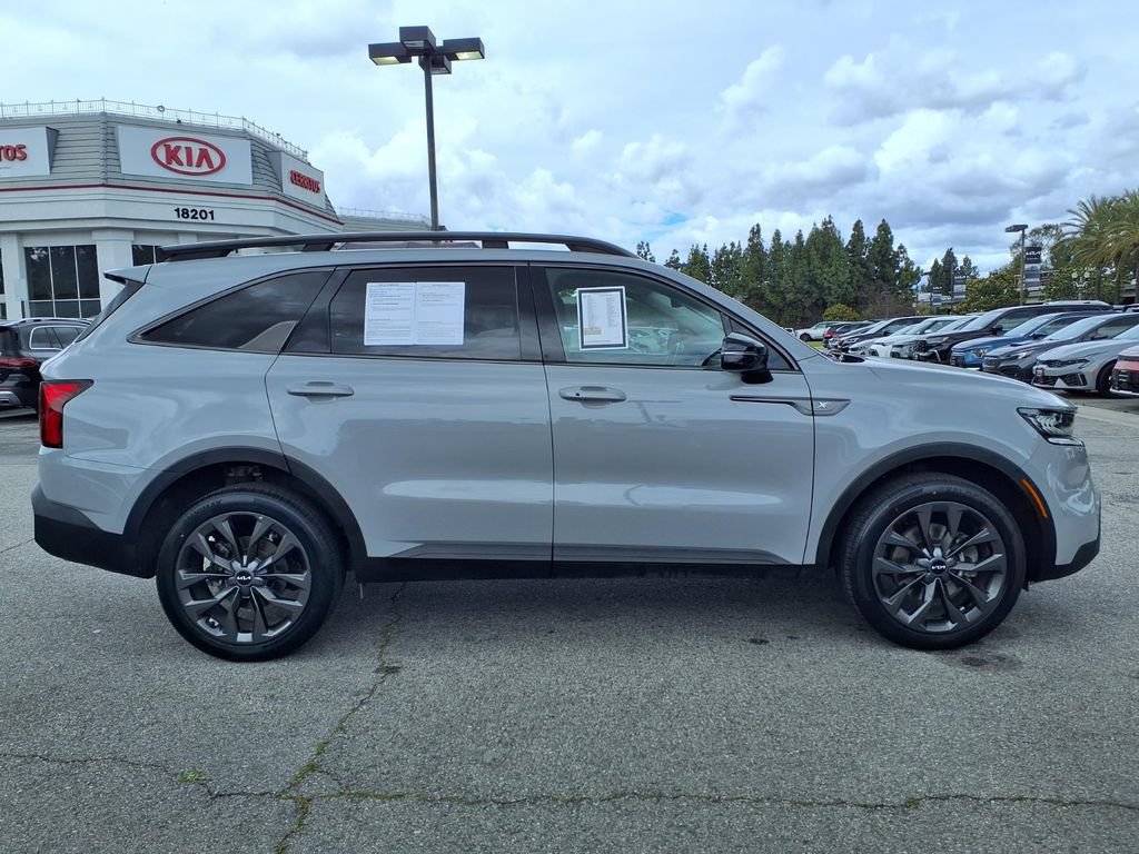 Certified 2023 Kia Sorento X-Line EX AWD/4WD image 6