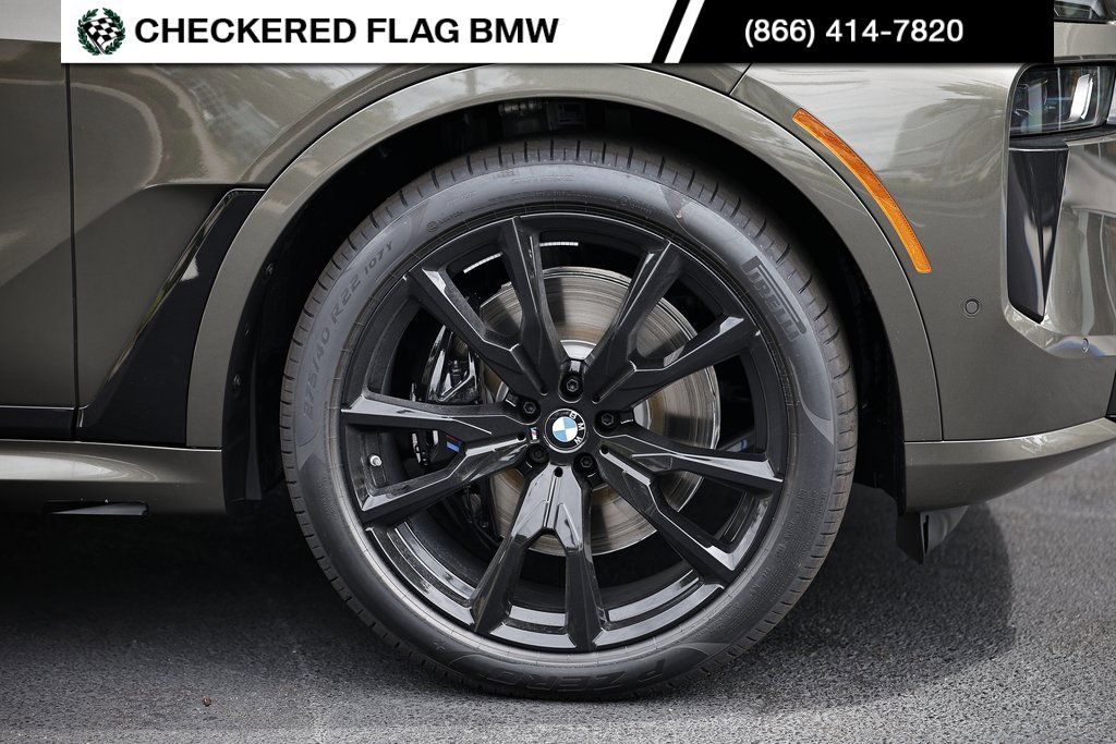 New 2026 BMW X7 M60i w/ M Sport Professional Package image 4