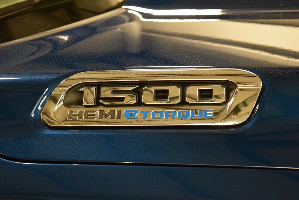 Used 2023 RAM 1500 Big Horn AWD/4WD image 17