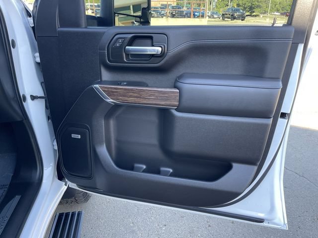 Used 2023 Chevrolet Silverado 3500 High Country AWD/4WD image 16