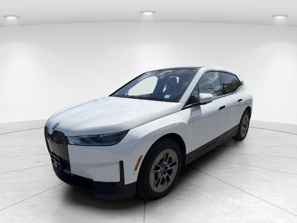 Used 2023 BMW iX xDrive50 AWD/4WD image 8