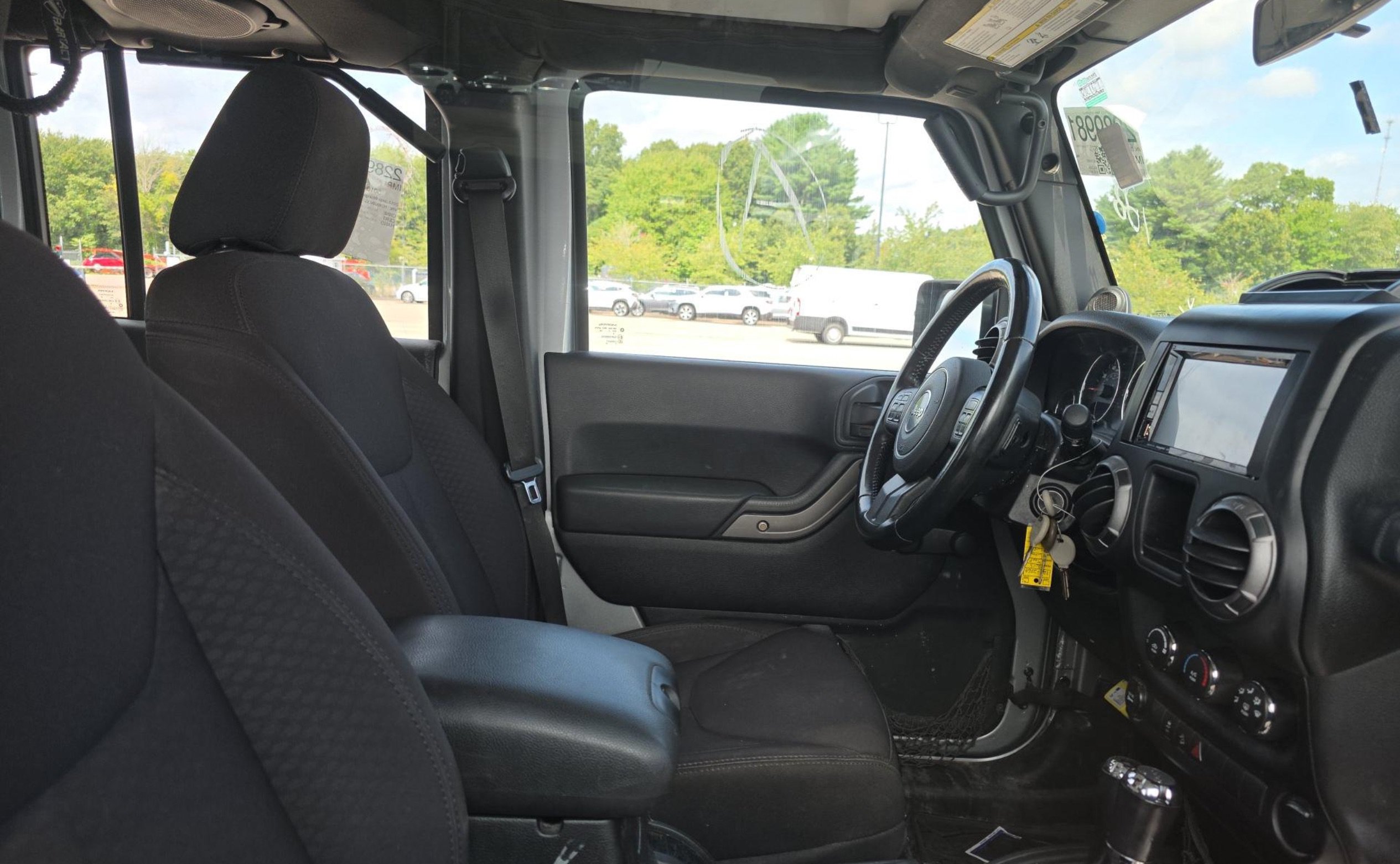 Used 2013 Jeep Wrangler Unlimited Sport w/ Connectivity Group AWD/4WD image 6