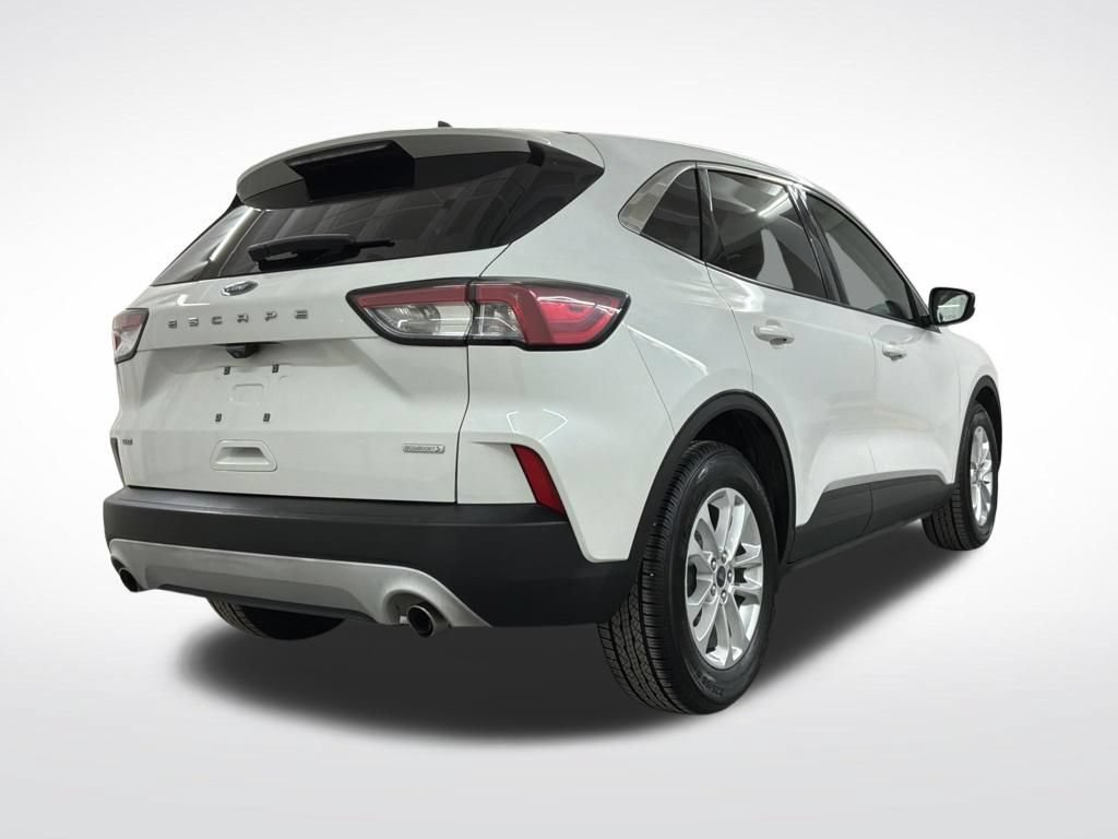 Used 2020 Ford Escape SE FWD image 3