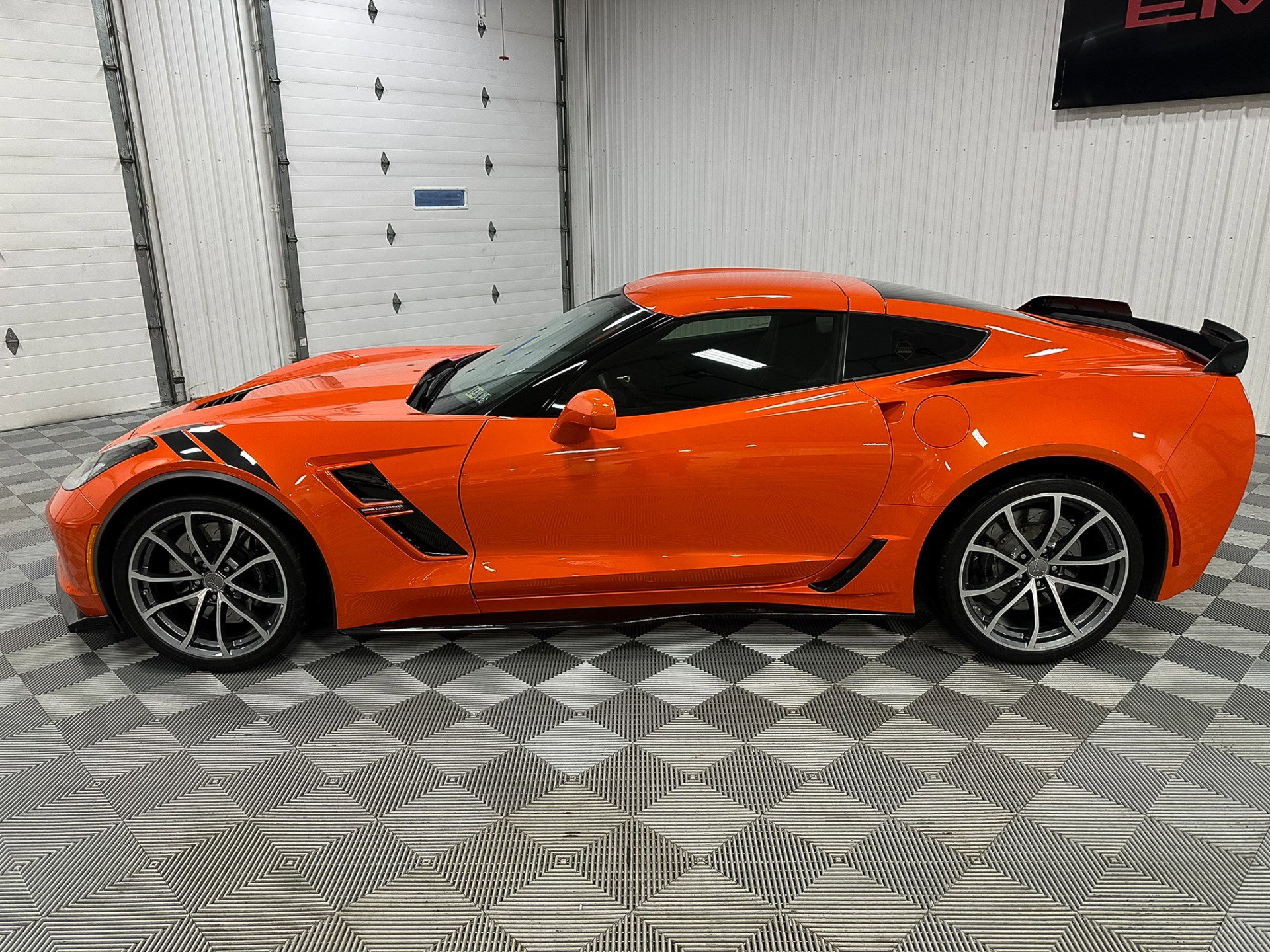 Used 2018 Chevrolet Corvette Grand Sport image 2