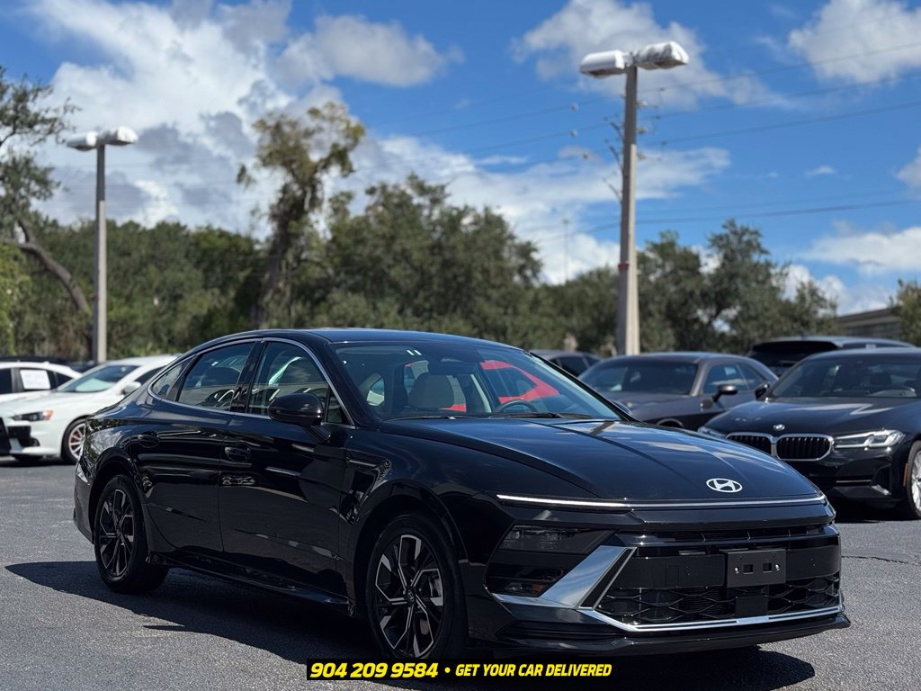 Used 2025 Hyundai Sonata SEL FWD image 11