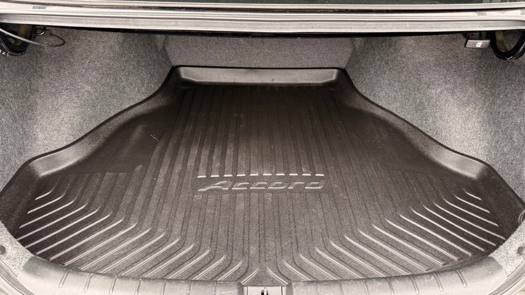 Used 2014 Honda Accord LX image 32
