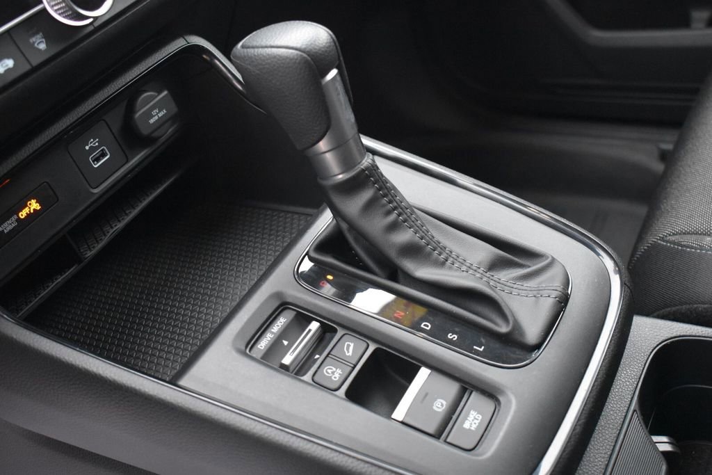Used 2025 Honda CR-V LX image 23