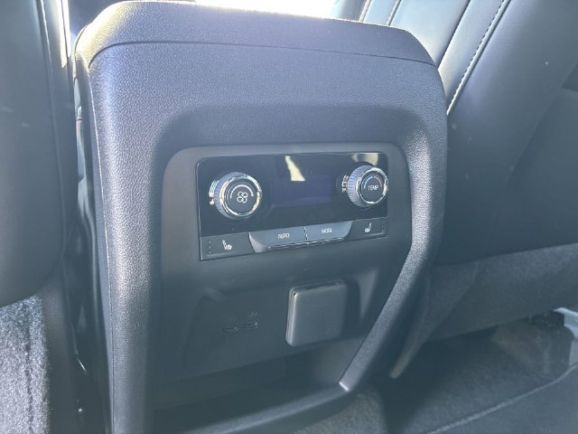New 2027 Chevrolet Traverse RS AWD/4WD image 20
