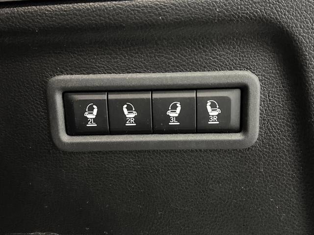 Used 2024 Jeep Wagoneer L Series II w/ Convenience Group I image 16