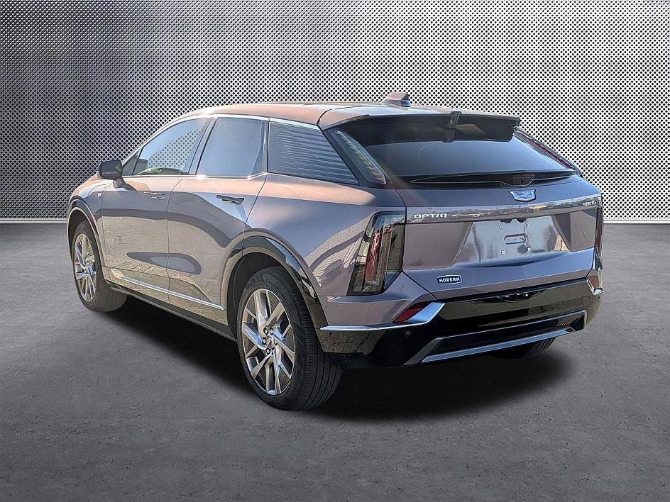 New 2026 Cadillac Optiq Luxury 2 image 7