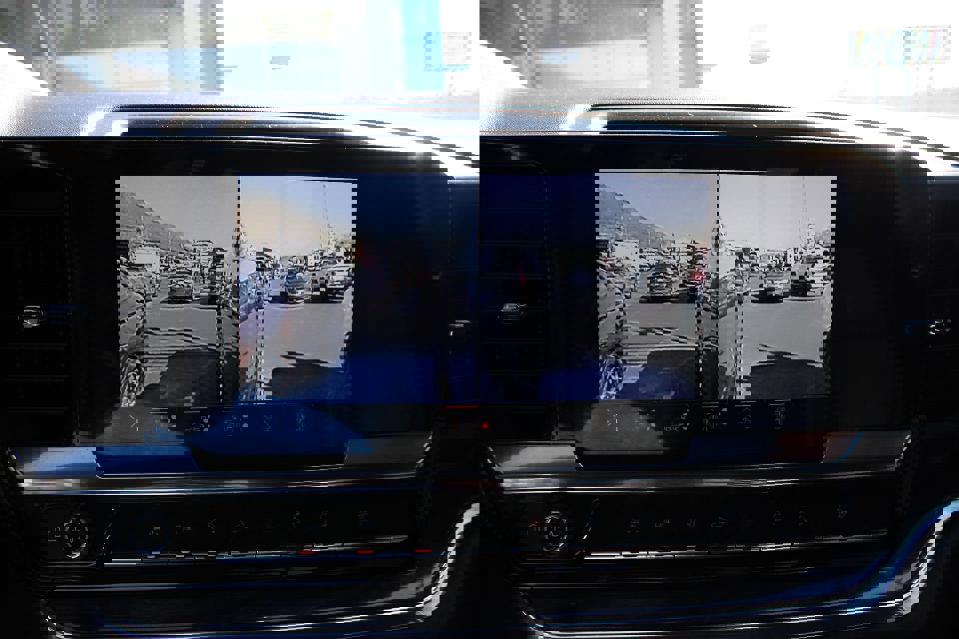 Used 2024 Chevrolet Silverado 1500 LTZ image 30