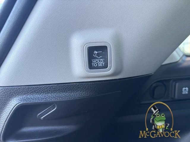 Used 2022 Jeep Grand Cherokee Limited w/ Luxury Tech Group II RWD image 8