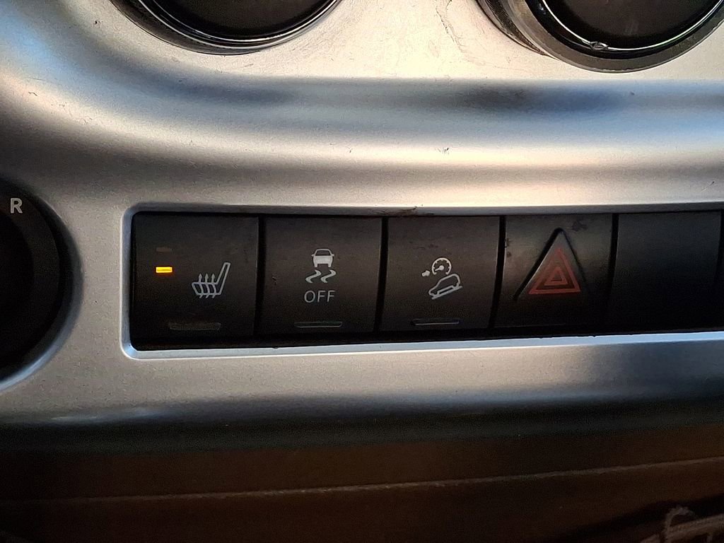 Used 2015 Jeep Wrangler Unlimited Sahara w/ Dual Top Group image 24