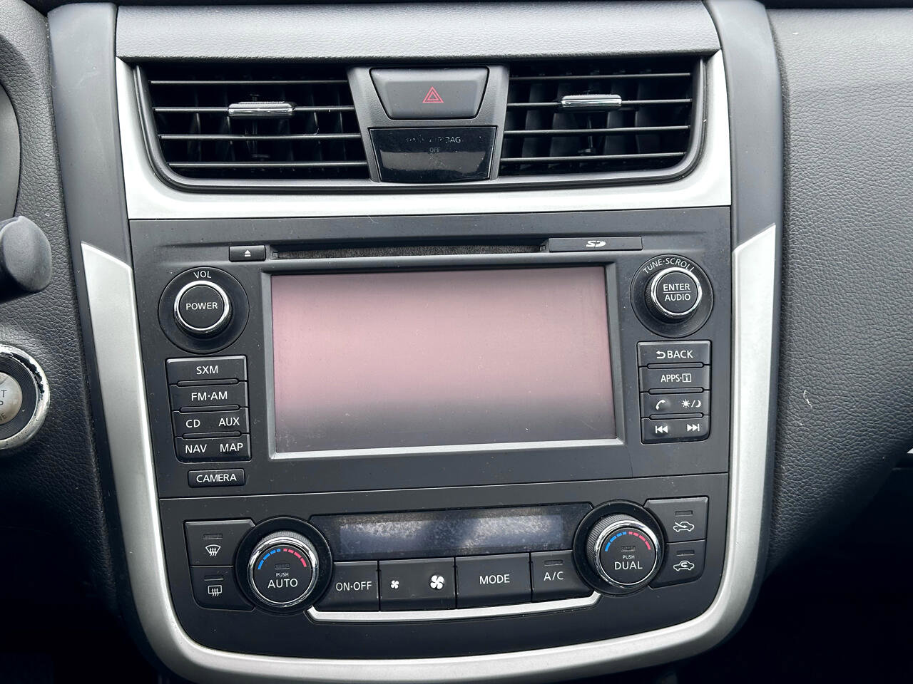 Used 2017 Nissan Altima 3.5 SL w/ 3.5SL Technology Package image 23