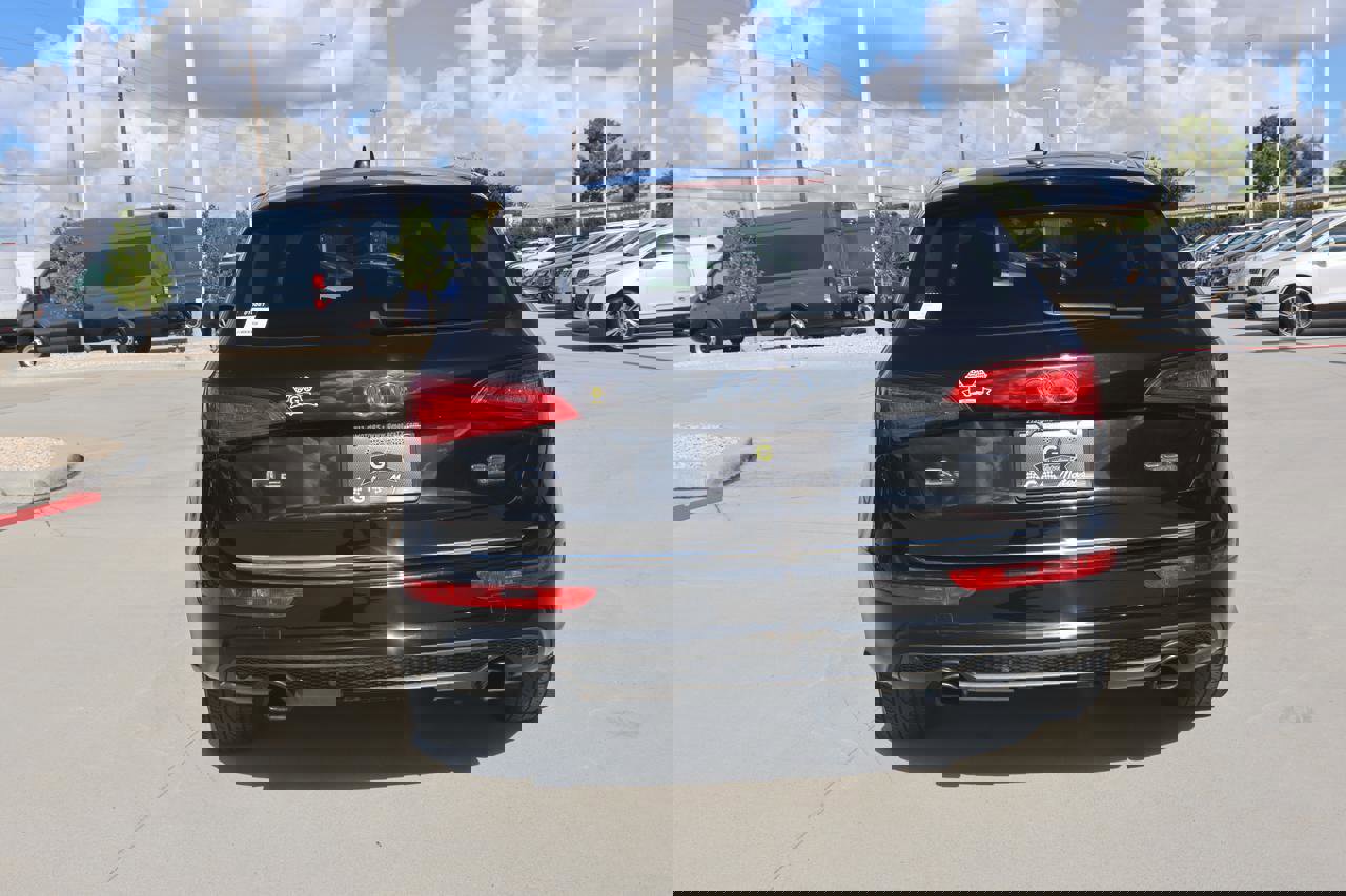 Used 2017 Audi Q5 3.0T Premium Plus w/ Technology Package image 4