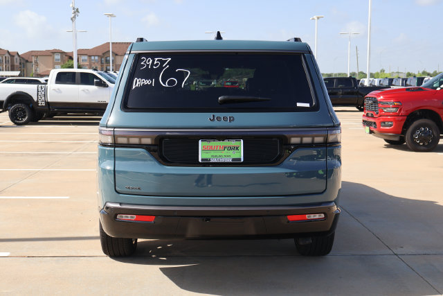 New 2026 Jeep Grand Wagoneer Limited AWD/4WD image 5