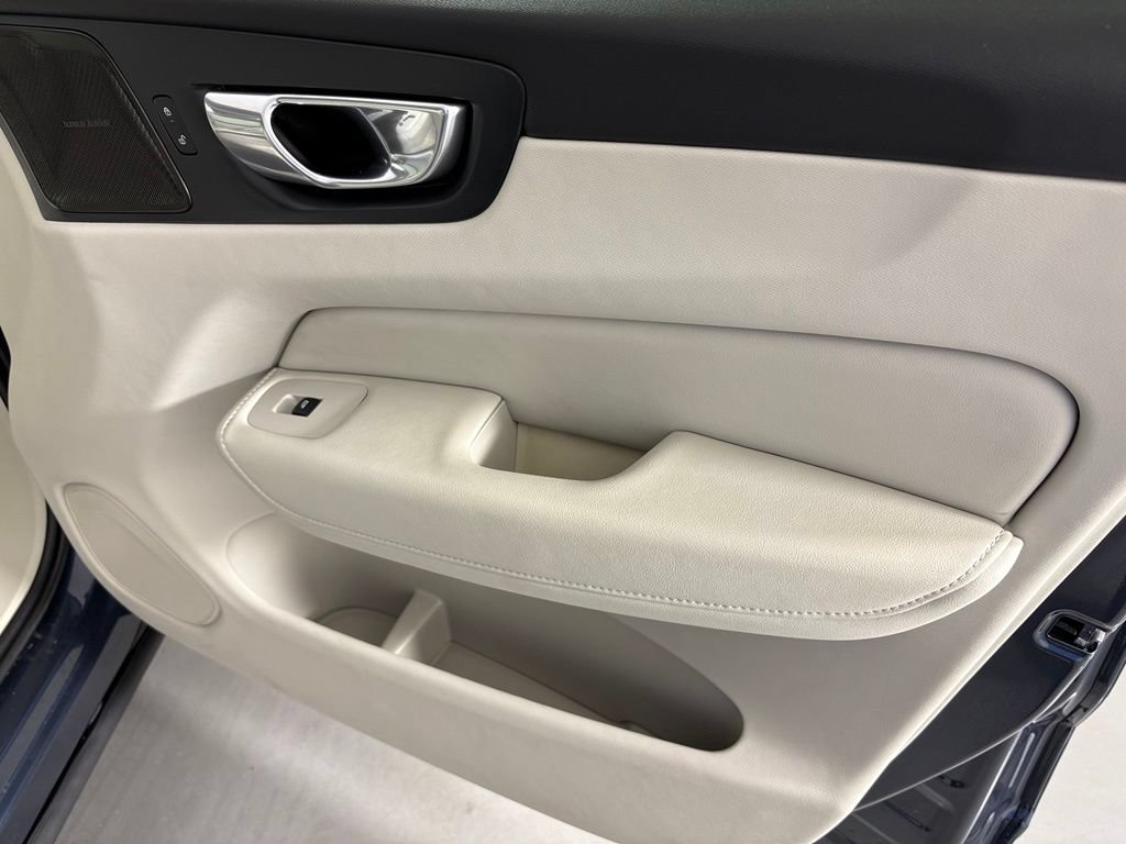 Used 2023 Volvo XC60 B5 Plus w/ Climate Package FWD image 41