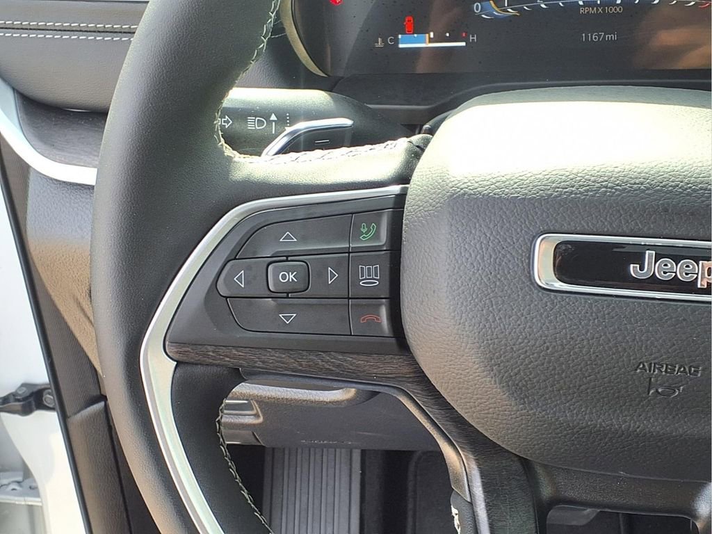 New 2025 Jeep Grand Cherokee L Limited image 5