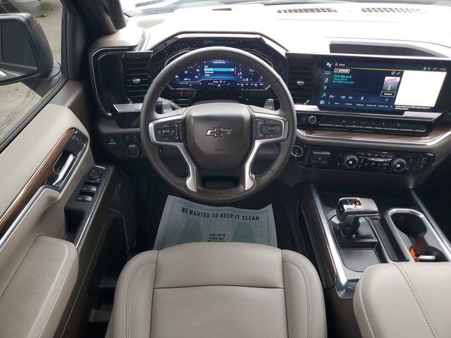 Used 2024 Chevrolet Silverado 1500 LT Trail Boss w/ Convenience Package II AWD/4WD image 19