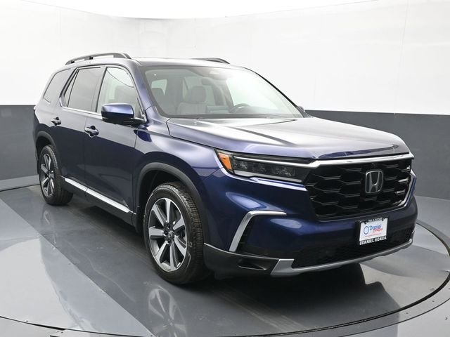 Used 2025 Honda Pilot Elite image 7