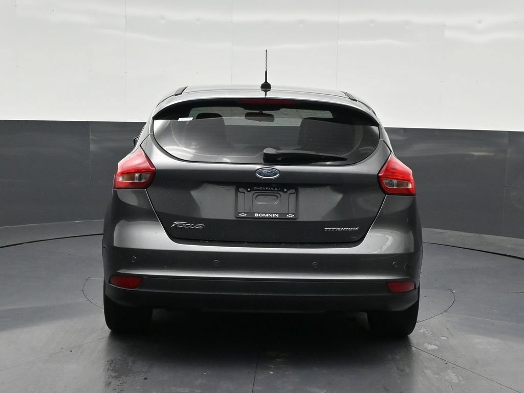 Used 2018 Ford Focus Titanium FWD image 4