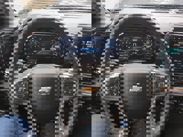 Used 2025 Chevrolet Silverado 1500 LT image 33