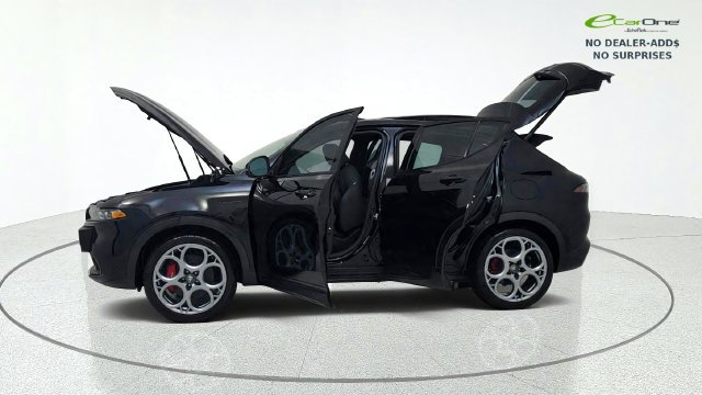 Used 2024 Alfa Romeo Tonale Veloce AWD/4WD image 14