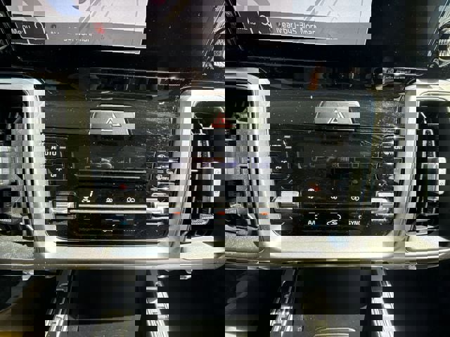 Used 2023 Kia Sorento S w/ Panoramic Sunroof Package image 19