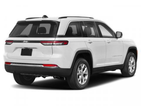 Used 2023 Jeep Grand Cherokee Limited AWD/4WD image 2