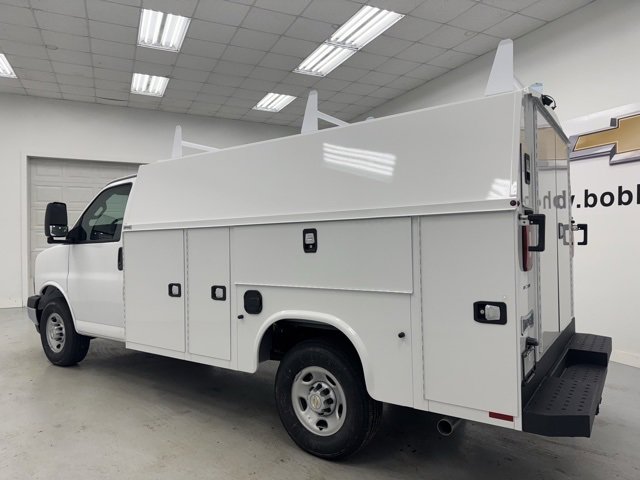 New 2026 Chevrolet Express 3500 w/ Power Convenience Package image 7