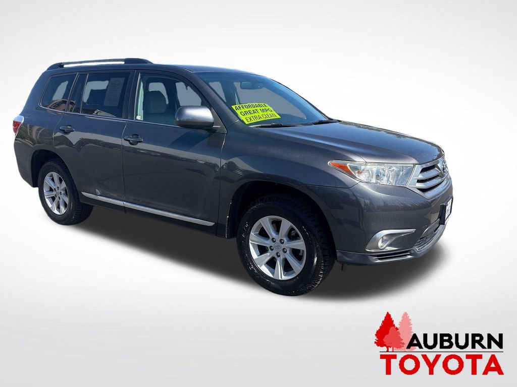Used 2013 Toyota Highlander SE FWD image 3