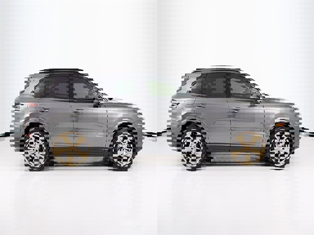 New 2026 Porsche Cayenne image 8