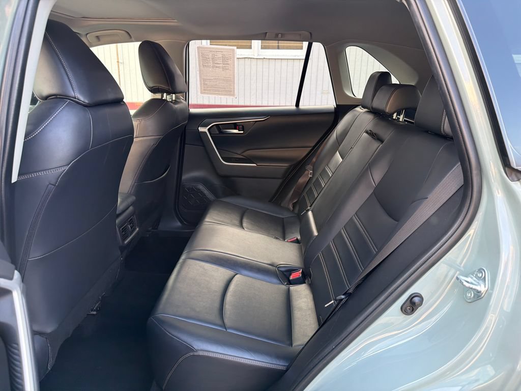 Used 2019 Toyota RAV4 XLE Premium w/ All Weather Liner Package AWD/4WD image 11