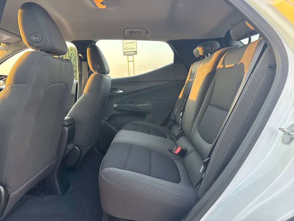 Used 2023 Chevrolet Bolt EUV LT image 13