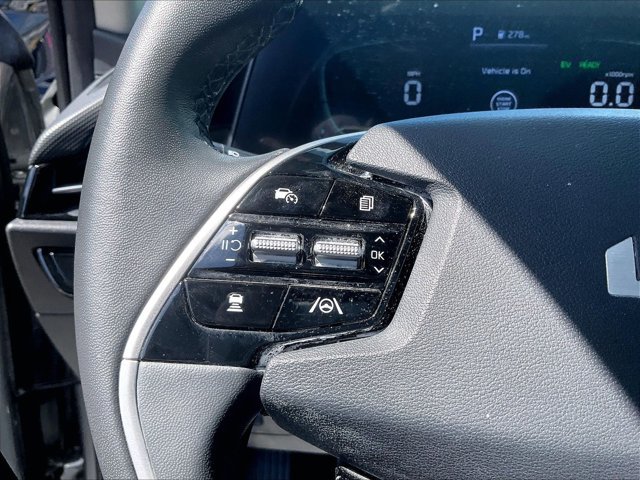 Used 2023 Kia Niro EX FWD image 19