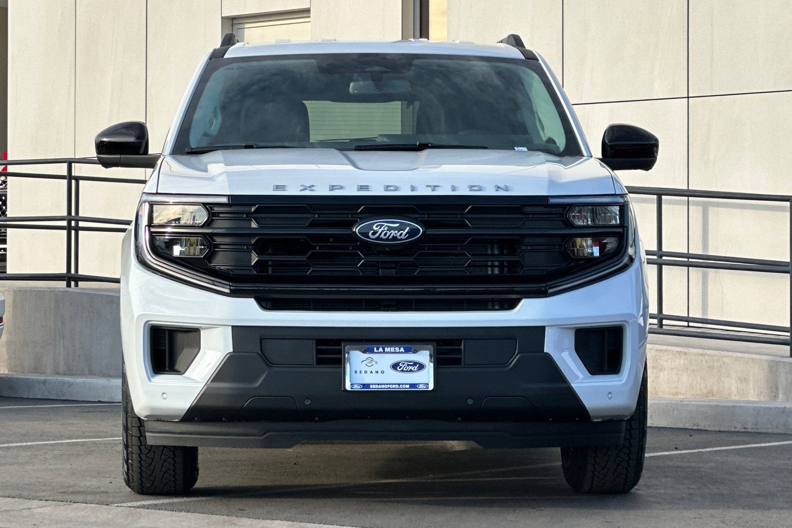 New 2026 Ford Expedition Active image 8