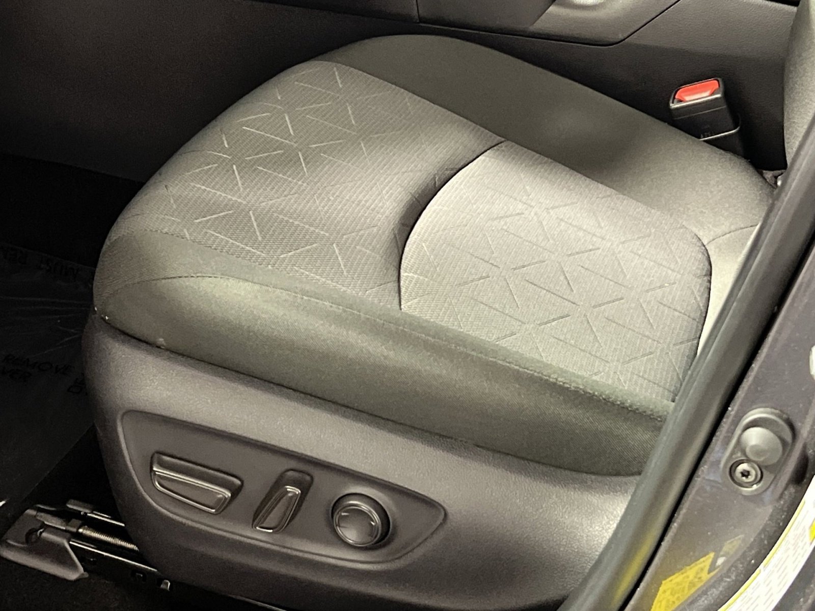 Used 2025 Toyota RAV4 XLE image 14