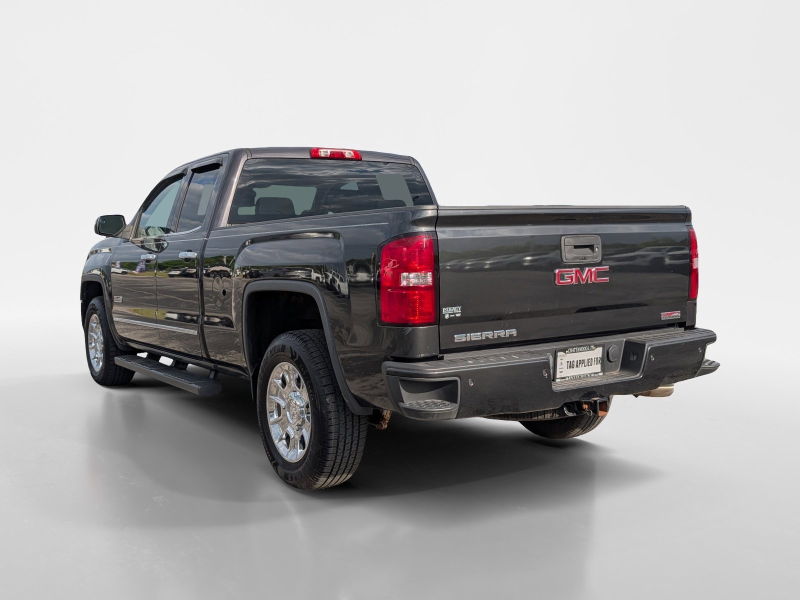 Used 2014 GMC Sierra 1500 SLT w/ All-Terrain Package AWD/4WD image 4