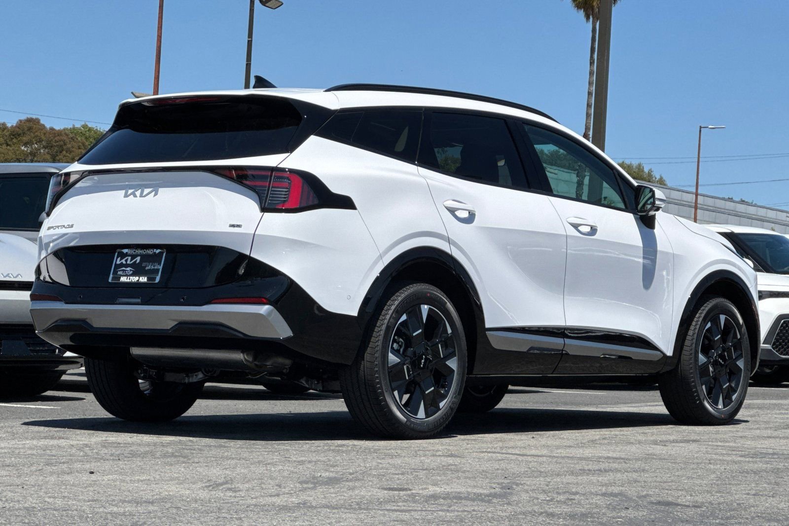 New 2026 Kia Sportage SX image 4